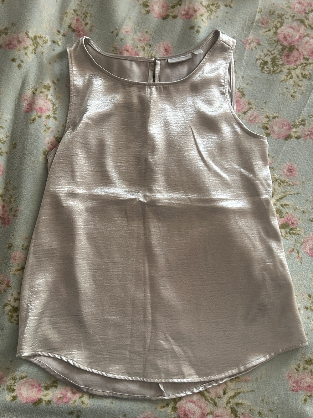New York & Company Metallic Silver Sleeveless Tank